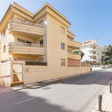 아파트 797 Rentals- Apartamento En La Carihuela A 1 Min De La Playa